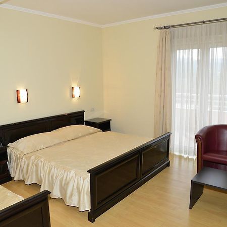Hotel Venezia Imotski Dış mekan fotoğraf